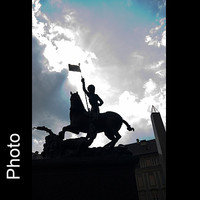 prague castle statue