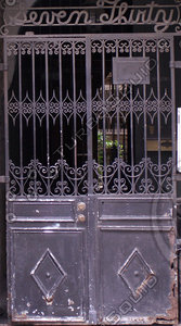new_orleans_door_26c.jpg