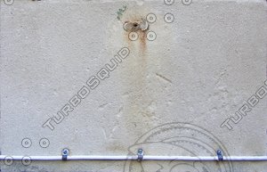 Wall with pipe