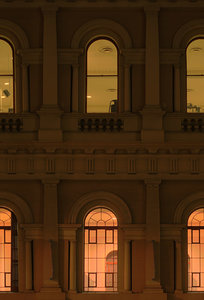 HDRI_WindowArches_TileLR_01