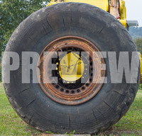 old truck wheel & tire texture 1