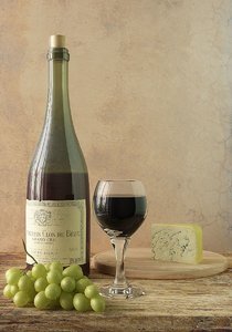 bottle wine grapes cheese max