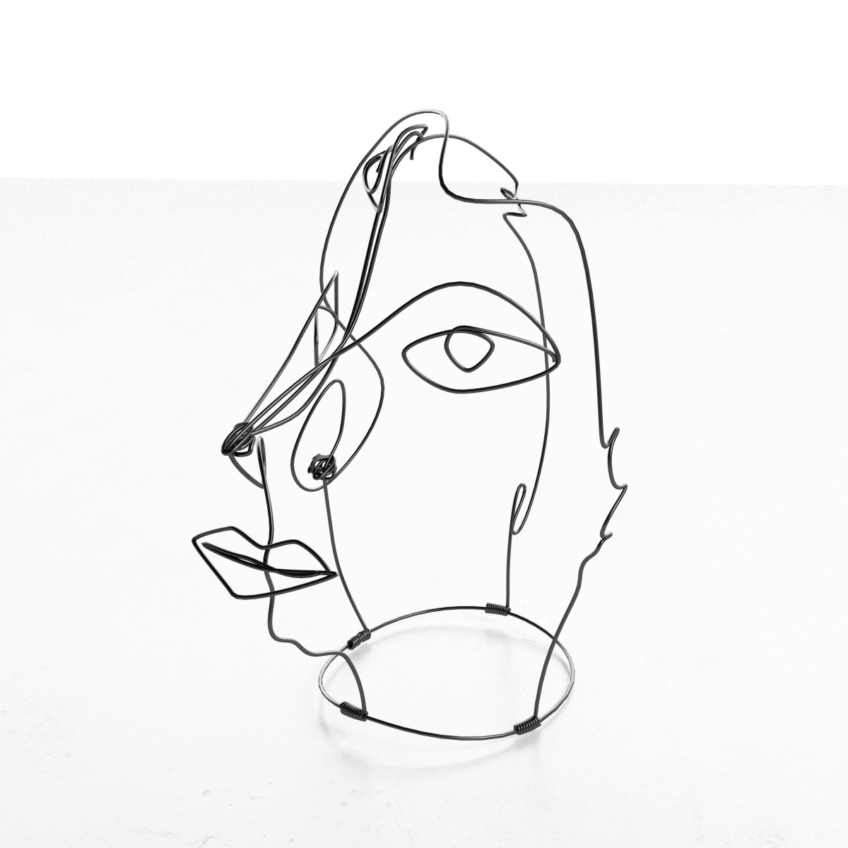 calder wire figures