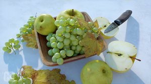 3d bowl fruits apples grapes model