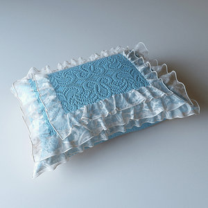 max pillow lace